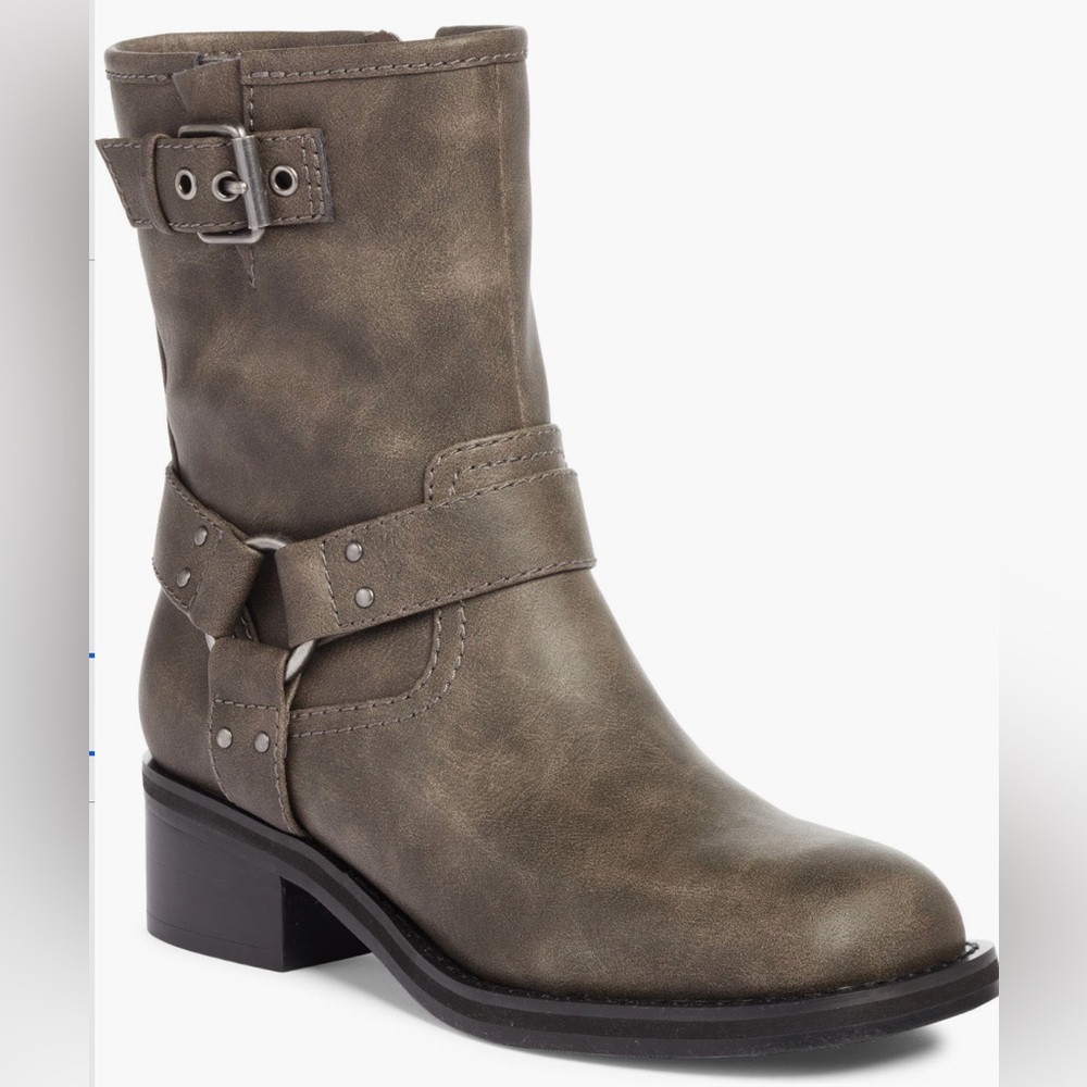 Open Edit Rylan Boot ♥️ New Size 9